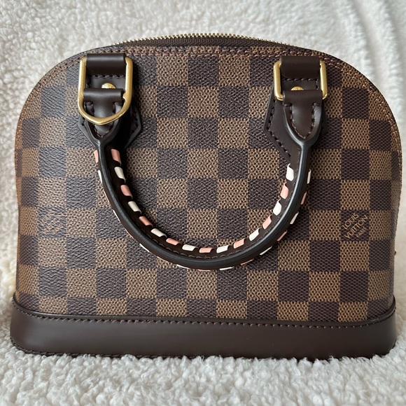 💖Gorgeous Authentic Louis Vuitton Alma BB! - Picture 10 of 16